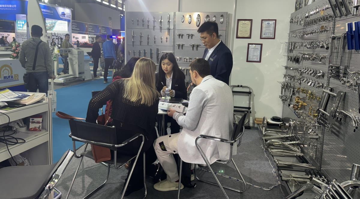 Il viaggio di Andy Marine alla fiera nautica di Shanghai si è concluso con successo.